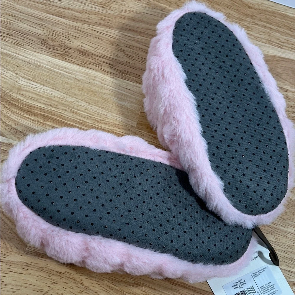 NEW Northeast Outfitters 9 Toddler - 1 Youth/Kids Pink Youth Cozy Cabin Slippers